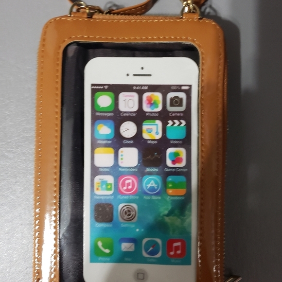 brown faux leather crossbody bag with 2 pockets and a phone pocket - Picture 2 of 12